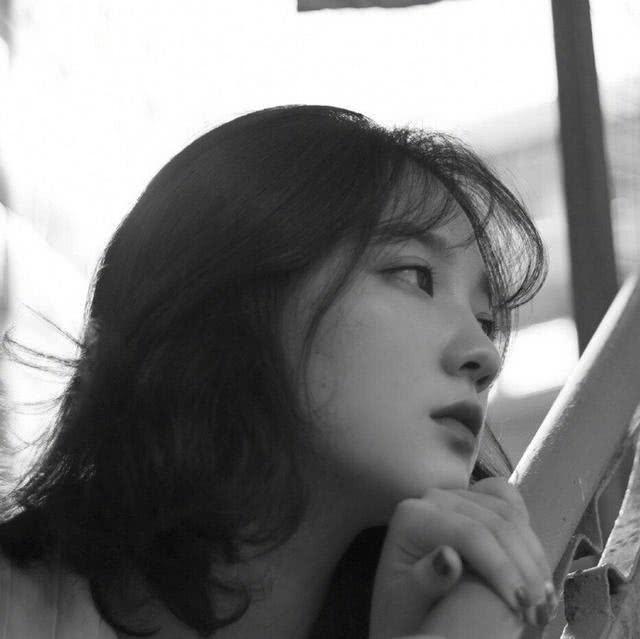 最新潮流前線，展現(xiàn)獨特個性的時尚風(fēng)采！