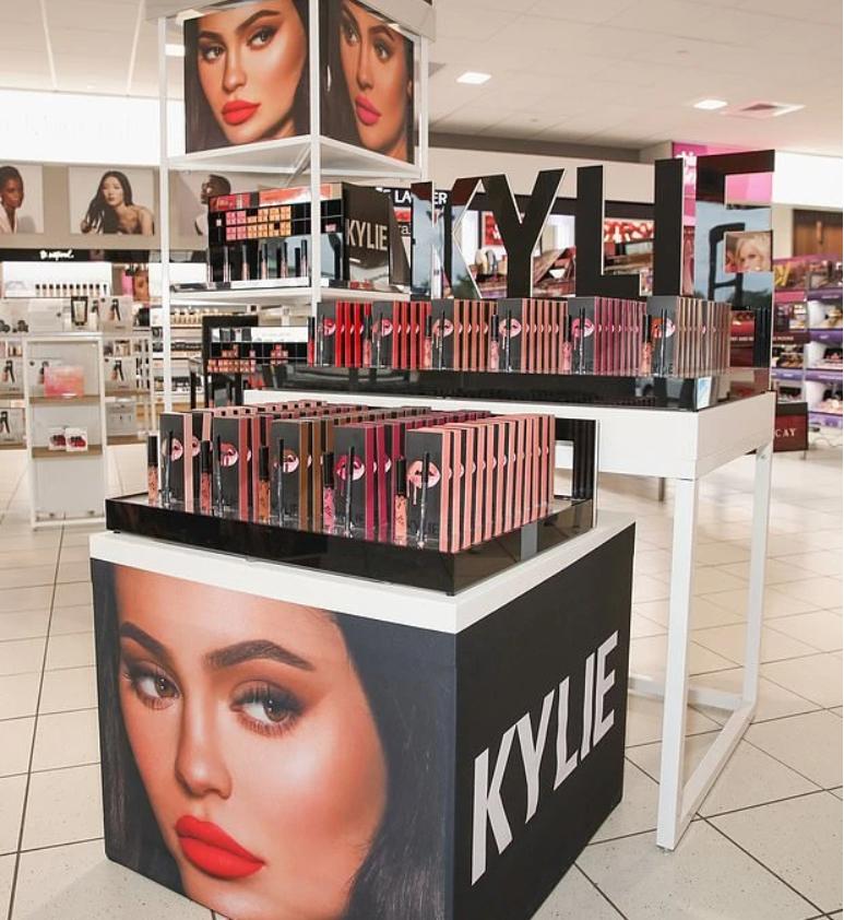 最新財(cái)務(wù)造假公司,最新財(cái)務(wù)造假公司，背景、事件、影響與地位