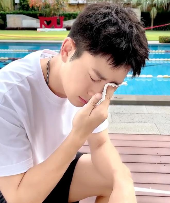 賈乃亮最新直播手機，直播間的溫馨日常與友情的紐帶展現(xiàn)標(biāo)題魅力！