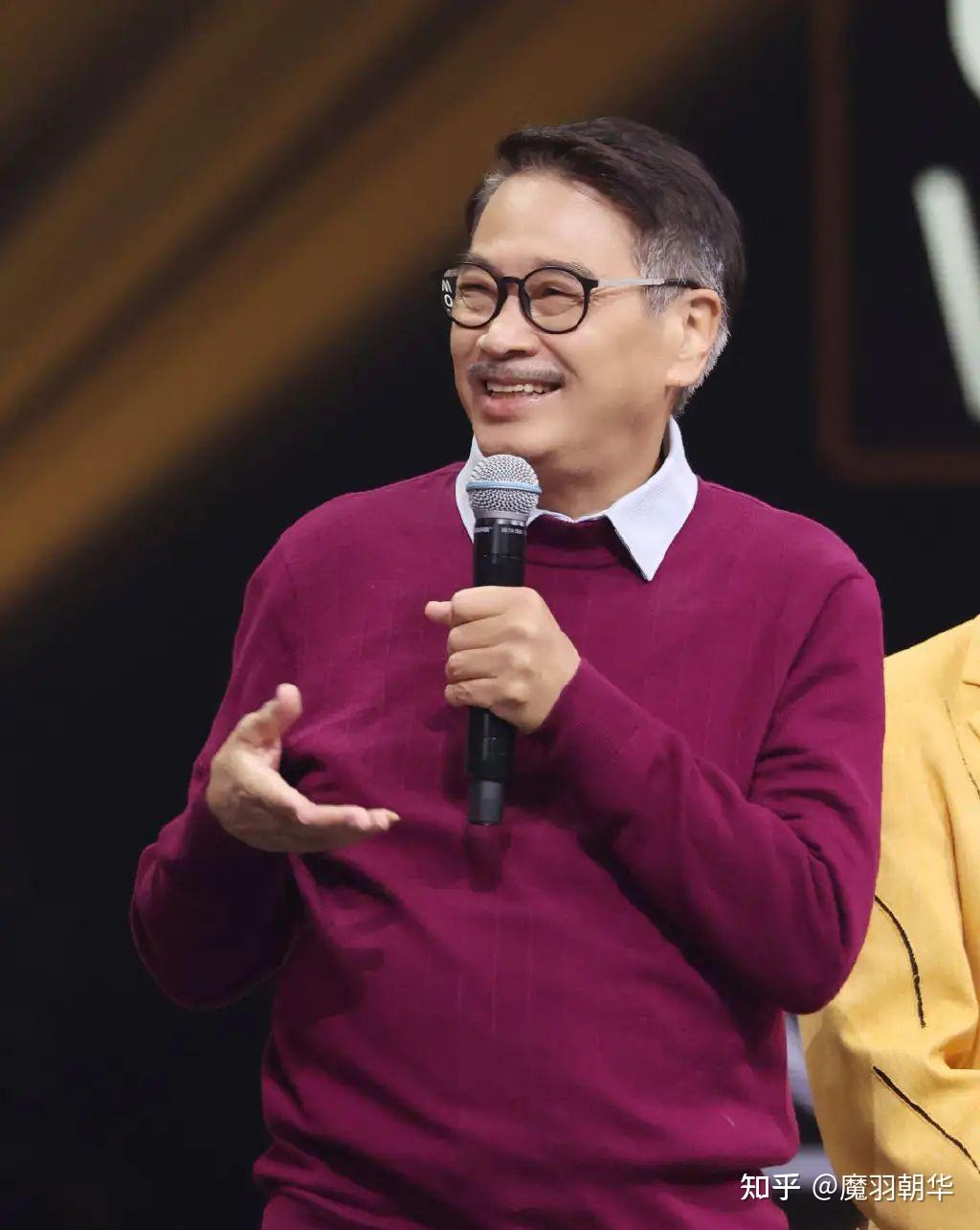 笑星男演員，從舞臺(tái)到心靈的自信閃耀之旅，成就感的追求之路