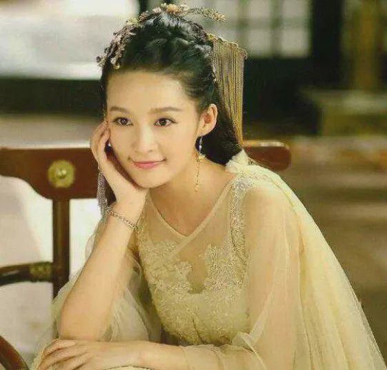 荊小八在楚喬傳中的熱血演繹，傳奇演員展現(xiàn)角色魅力！