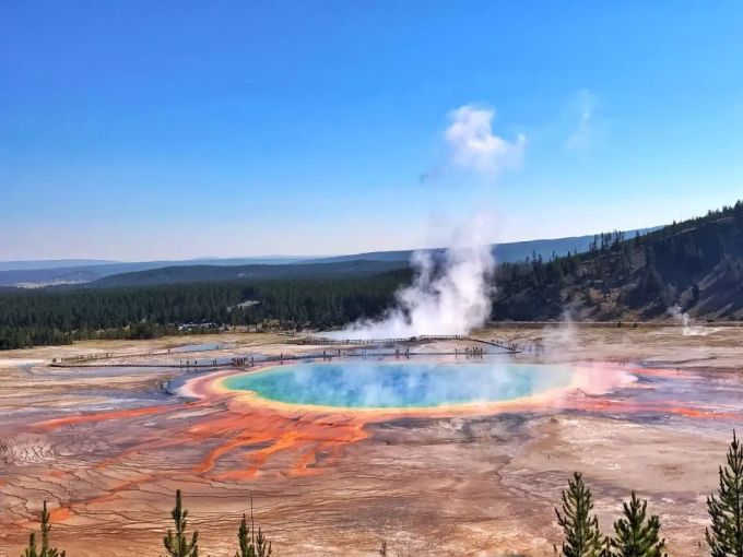 黃石公園最新動態(tài)，時代印記與自然瑰寶的交融展現(xiàn)