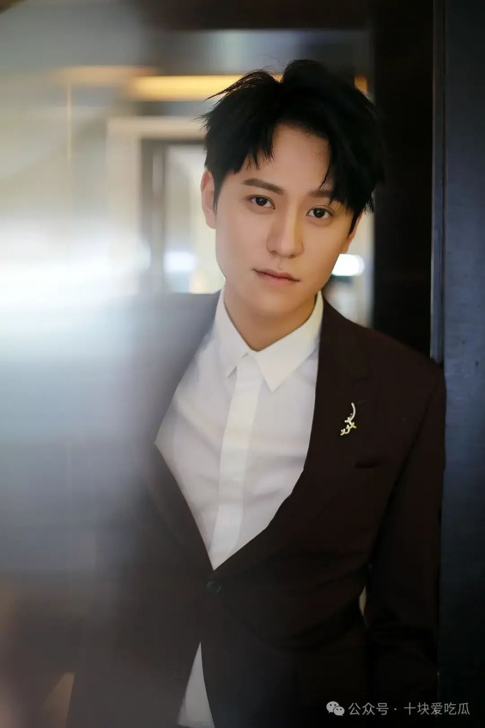 秦俊杰最新動(dòng)態(tài)，影視界新星閃耀登場