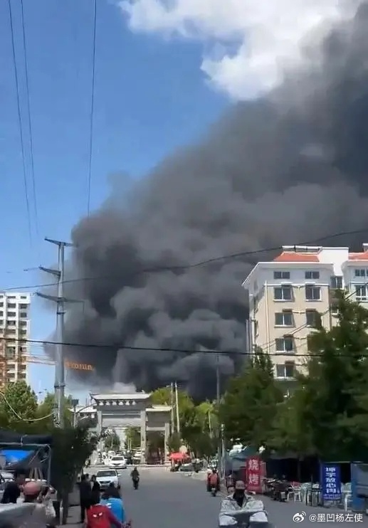 煙臺(tái)大火最新動(dòng)態(tài)，力量與希望的展現(xiàn)——變化中的自信與成就感