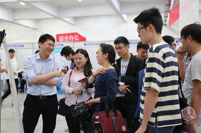 農(nóng)尚環(huán)境最新動態(tài)及關(guān)注與學習農(nóng)環(huán)境知識與技能的步驟指南