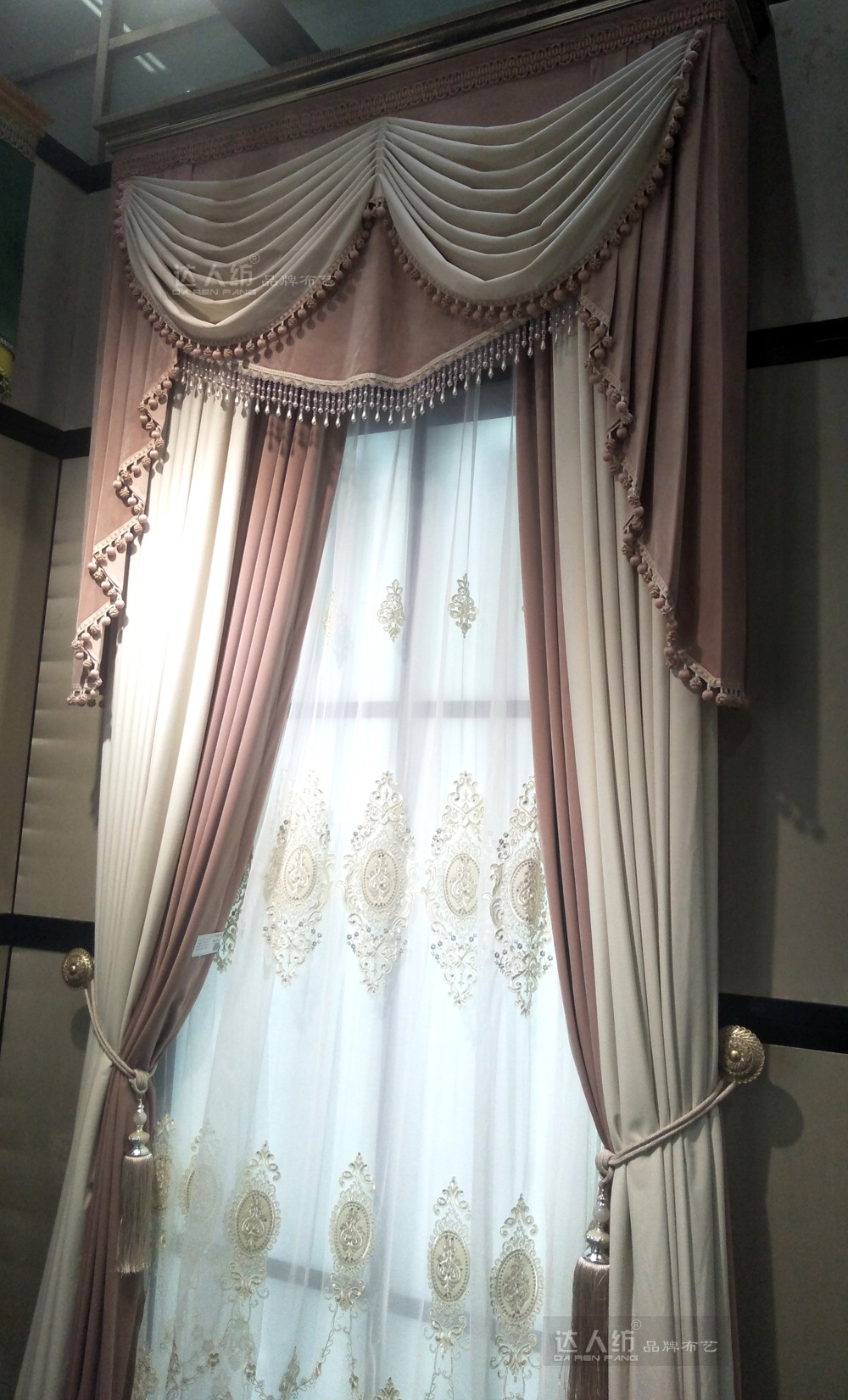 最新窗幔款式圖片，時尚與歷史的完美交融