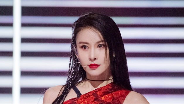 浪姐最新淘汰名單，變化中成長，自信成就輝煌之路